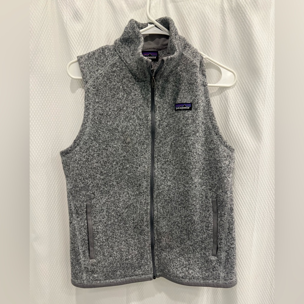 (SOLD) Patagonia Heather grey fleece zip-up vest